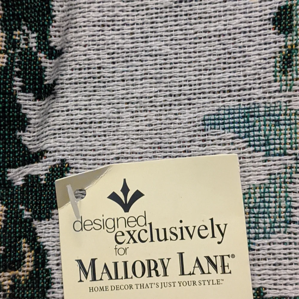 Set Of 2 Different Designs On Each Side Needlepont Tapestry Pillow Cases Mallory - Picture 6 of 8